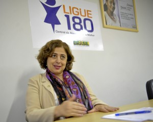 Aparecida Gonçalves é secretária nacional de Enfrentamento à Violência contra as Mulheres da Secretaria de Políticas para as Mulheres da Presidência da República (SPM-PR) (Foto: Valter Campanato/AgBr) Aparecida Gonçalves é secretária nacional de Enfrentamento à Violência contra as Mulheres da Secretaria de Políticas para as Mulheres da Presidência da República (SPM-PR) (Foto: Valter Campanato/AgBr)