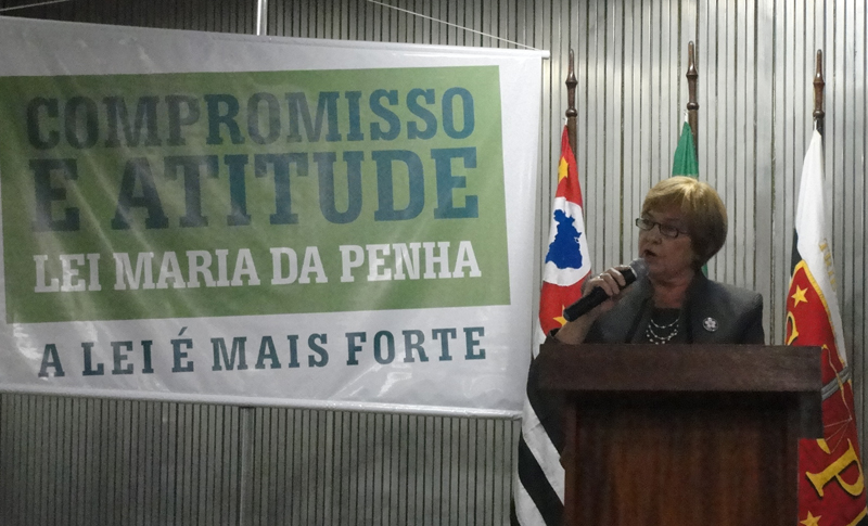 A desembargadora da Coordenadoria Estadual da Mulher em Situação de Violência Doméstica e Familiar do Poder Judiciário do Estado de São Paulo (COMESP), Angélica de Maria Mello de Almeida, fala da importância do lançamento na cidade (Foto:Géssica Brandino)